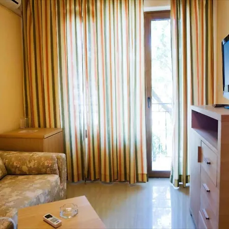 Oasis Park - New Managment Otel Misivri