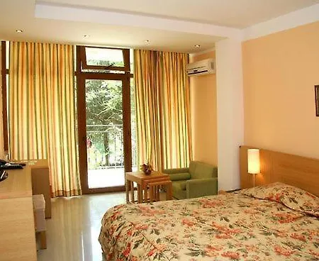 Oasis Park - New Managment נסבר