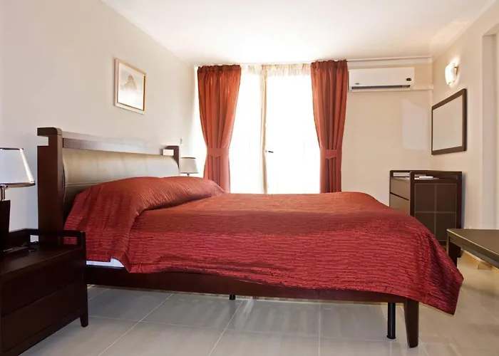 Hotel Oasis Park - New Managment 3*