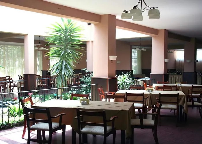 Oasis Park - New Managment 3* Nessebar